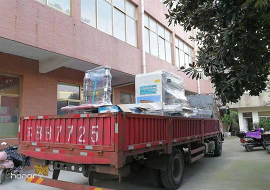 美之電25KW自動(dòng)滑臺式救生衣熱合機(jī)（高周波）專車發(fā)貨啦！